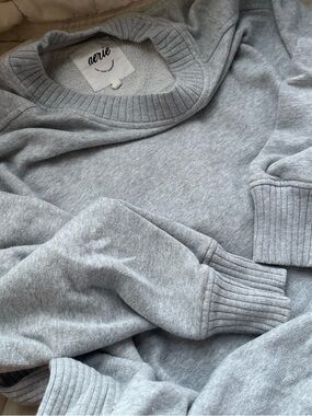 Aerie gray crewneck